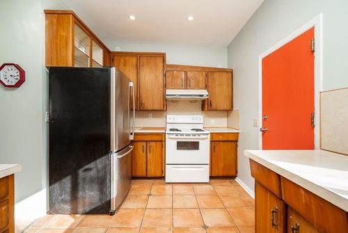at 142 East 27th Avenue, Main, Vancouver East  at 142 East 27th Avenue, Main, Vancouver East