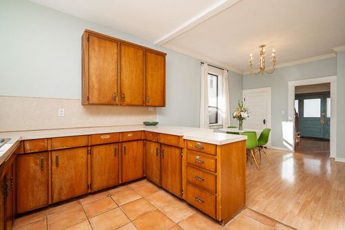 at 142 East 27th Avenue, Main, Vancouver East  at 142 East 27th Avenue, Main, Vancouver East