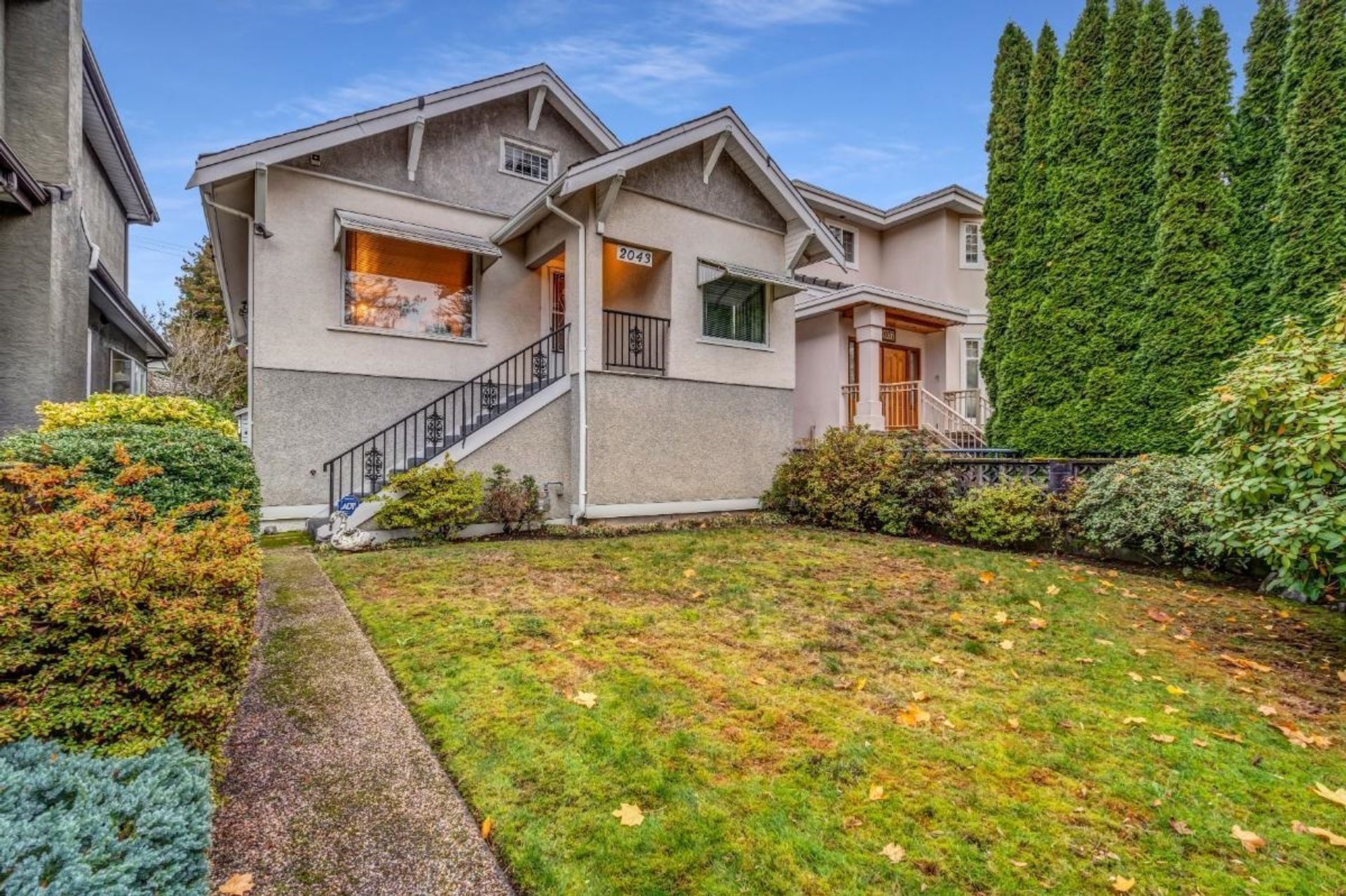 2043 W 45th Avenue, Kerrisdale, Vancouver West photo number 1 2043 W 45th Avenue, Kerrisdale, Vancouver West photo number 1