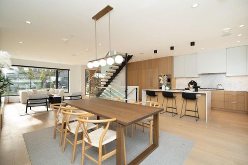 at 365 East 24th Avenue, Main, Vancouver East  at 365 East 24th Avenue, Main, Vancouver East