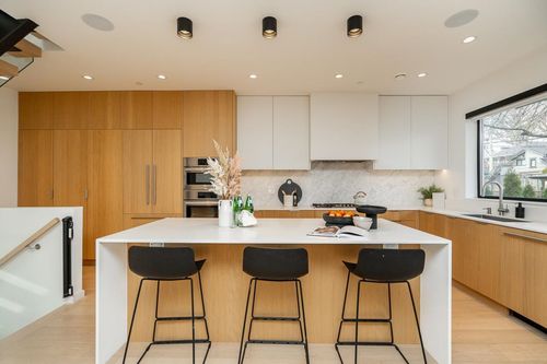  at 365 East 24th Avenue, Main, Vancouver East