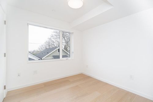  at 365 East 24th Avenue, Main, Vancouver East