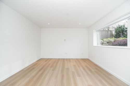 at 365 East 24th Avenue, Main, Vancouver East  at 365 East 24th Avenue, Main, Vancouver East