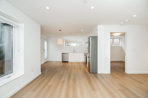 at 365 East 24th Avenue, Main, Vancouver East  at 365 East 24th Avenue, Main, Vancouver East