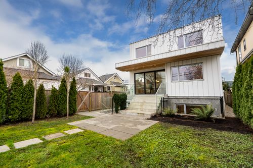  at 365 East 24th Avenue, Main, Vancouver East