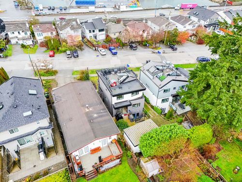  at 2828 Wall Street, Hastings Sunrise, Vancouver East
