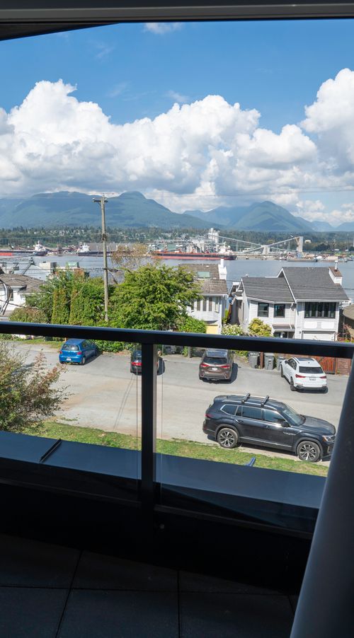 at 2828 Wall Street, Hastings Sunrise, Vancouver East  at 2828 Wall Street, Hastings Sunrise, Vancouver East