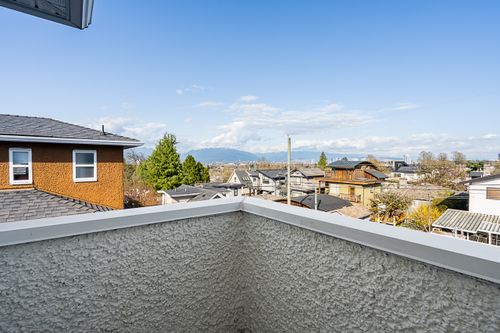  at 5248 Inverness Street, Knight, Vancouver East