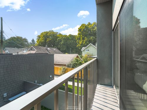 33 at 1 - 1120 E 23rd Avenue, Knight, Vancouver East