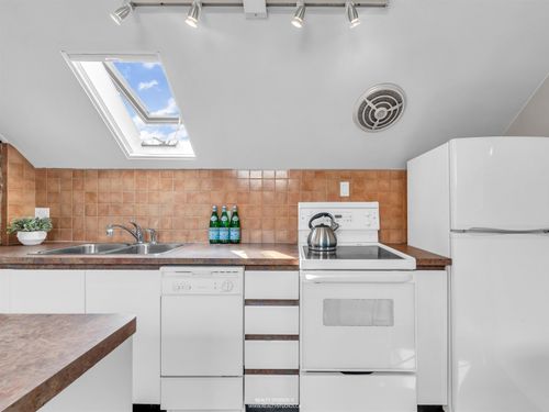 2535-w-6th-avenue-kitsilano-vancouver-west-28-1 at 4 - 2535 W 6th Avenue, Kitsilano, Vancouver West