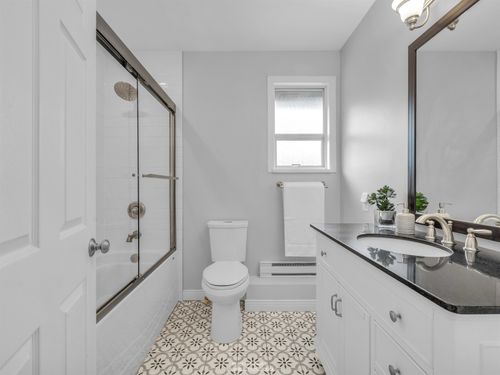 2535-w-6th-avenue-kitsilano-vancouver-west-32-1 at 4 - 2535 W 6th Avenue, Kitsilano, Vancouver West