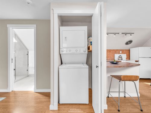 2535-w-6th-avenue-kitsilano-vancouver-west-34-1 at 4 - 2535 W 6th Avenue, Kitsilano, Vancouver West