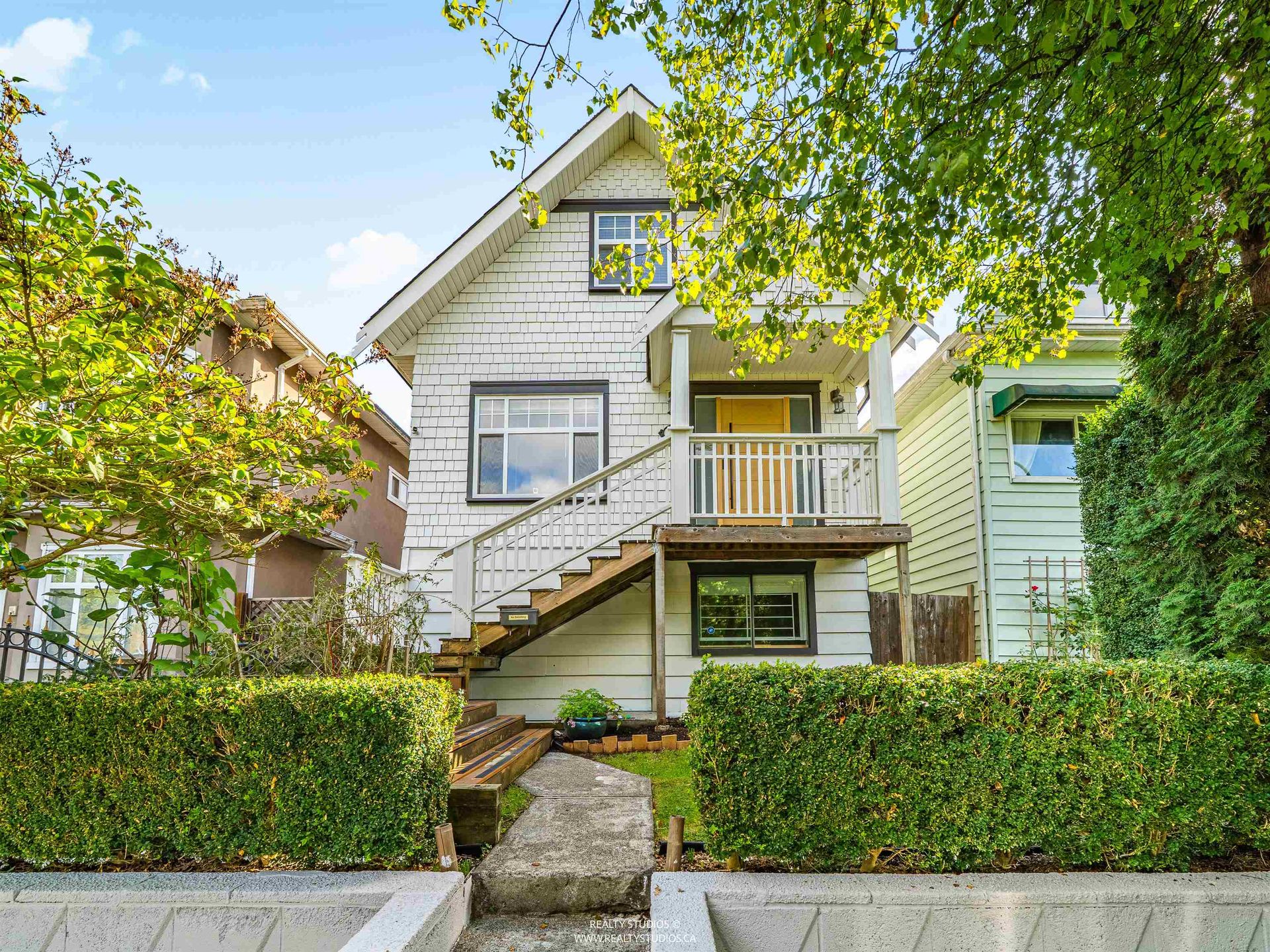 4140 Ontario Street, Main, Vancouver East photo number 1 4140 Ontario Street, Main, Vancouver East photo number 1