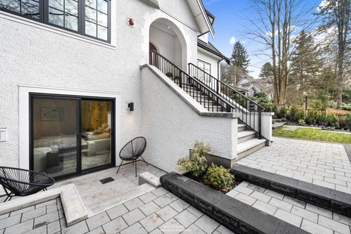 realty-studios-real-estate-photography-4 at 1 - 4088 Maple Crescent