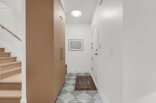 realty-studios-real-estate-photography-unit-one-1 at 1 - 4088 Maple Crescent