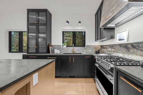 realty-studios-real-estate-photography-unit-one-19 at 1 - 4088 Maple Crescent