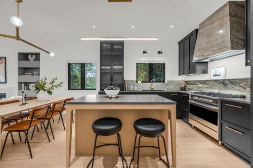 realty-studios-real-estate-photography-unit-one-20 at 1 - 4088 Maple Crescent