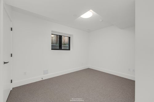 realty-studios-real-estate-photography-unit-one-33 at 1 - 4088 Maple Crescent