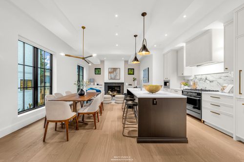 realty-studios-real-estate-photography-unit-four-1 at 4090 Maple Crescent