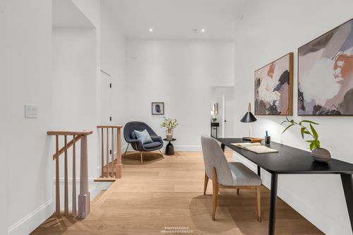 realty-studios-real-estate-photography-unit-four-25 at 4090 Maple Crescent