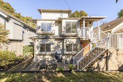  at 368 East 24th Avenue, Main, Vancouver East