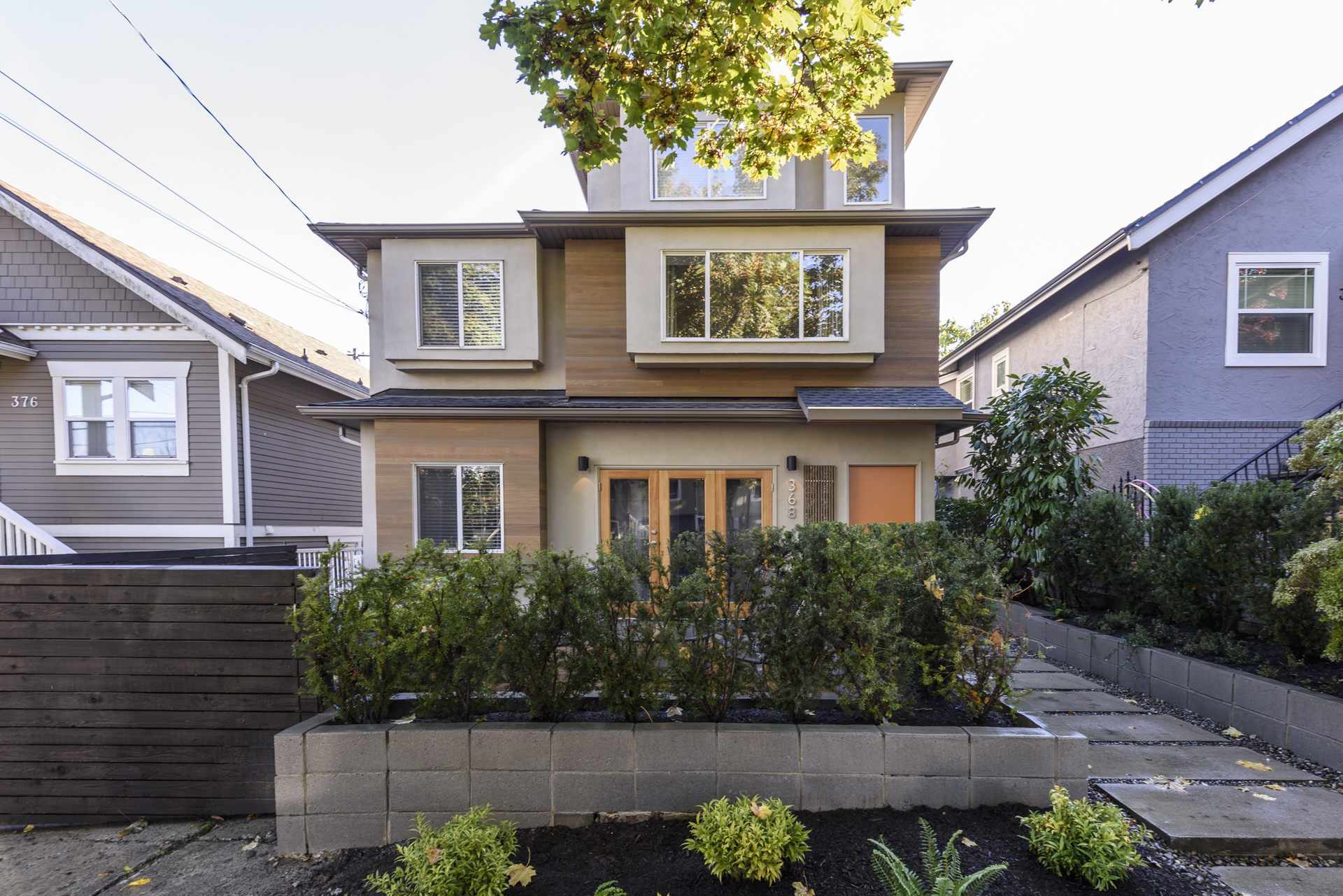 368 East 24th Avenue, Main, Vancouver East photo number 1 368 East 24th Avenue, Main, Vancouver East photo number 1