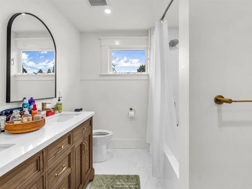 354-w-15th-avenue-mount-pleasant-vw-vancouver-west-09 at 354 W 15th Avenue, Mount Pleasant VW, Vancouver West