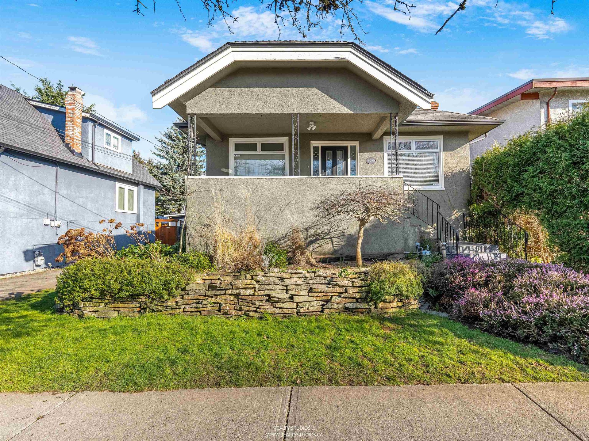 4072 Ontario Street, Main, Vancouver East photo number 1