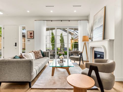 2043-w-45th-avenue-kerrisdale-vancouver-west-04 at 2 - 2043 W 45th Avenue, Kerrisdale, Vancouver West