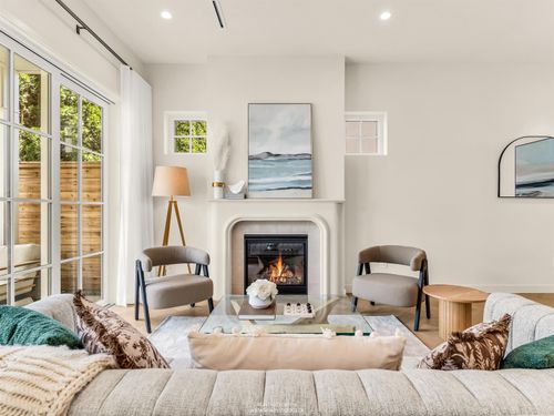 2043-w-45th-avenue-kerrisdale-vancouver-west-05 at 2 - 2043 W 45th Avenue, Kerrisdale, Vancouver West