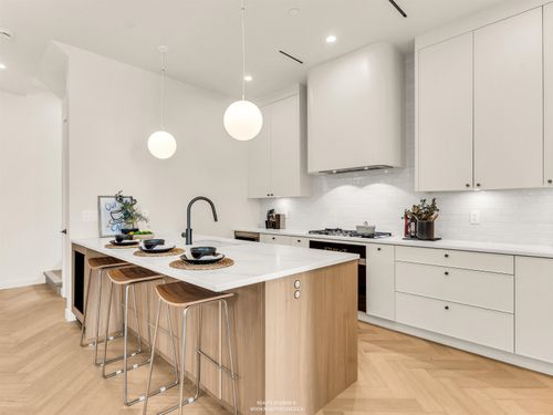 2043-w-45th-avenue-kerrisdale-vancouver-west-08 at 2 - 2043 W 45th Avenue, Kerrisdale, Vancouver West