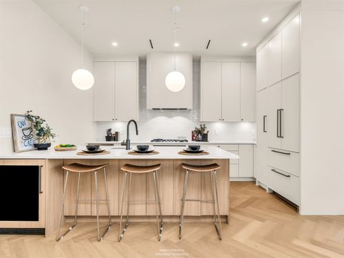 2043-w-45th-avenue-kerrisdale-vancouver-west-09 at 2 - 2043 W 45th Avenue, Kerrisdale, Vancouver West