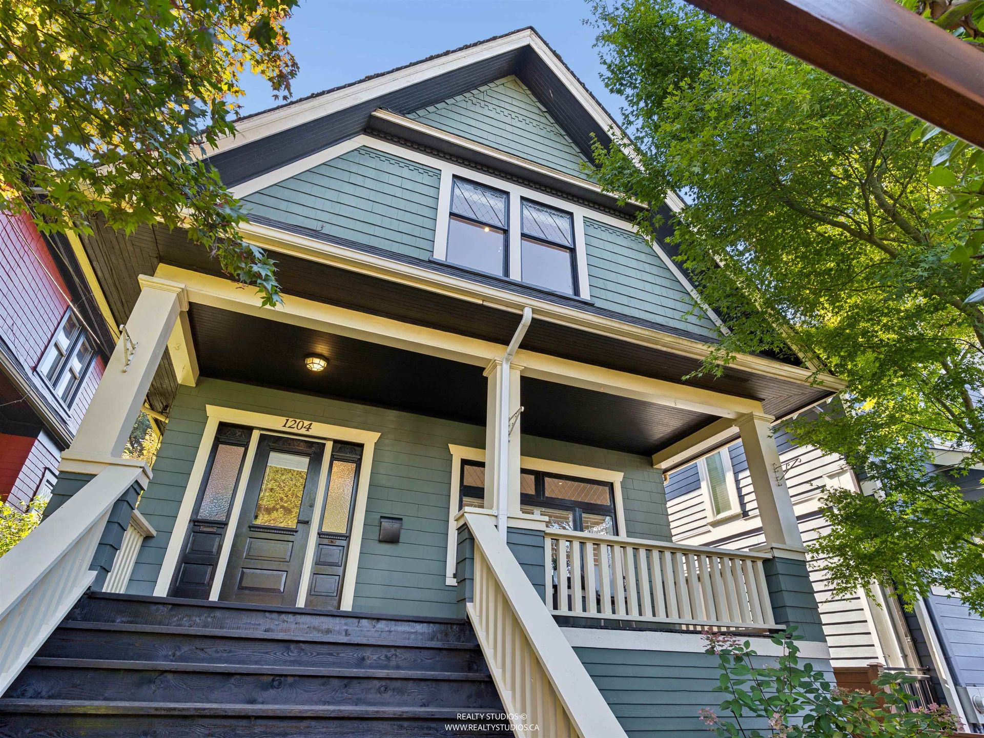 1204 E 14th Avenue, Mount Pleasant VE, Vancouver East photo number 1