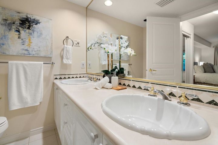 1140-strathaven-drive-blueridge-nv-north-vancouver-23 at 204 - 1140 Strathaven Drive, Blueridge NV, North Vancouver 1140-strathaven-drive-blueridge-nv-north-vancouver-23 at 204 - 1140 Strathaven Drive, Blueridge NV, North Vancouver