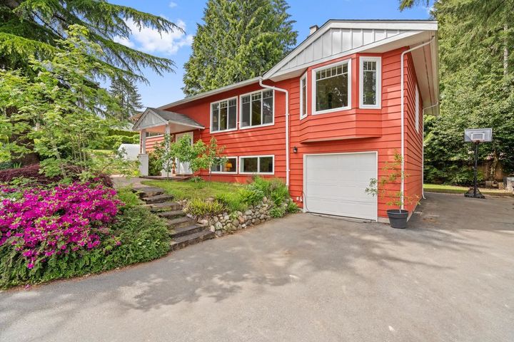 1495-merlynn-crescent-westlynn-north-vancouver-02 at 1495 Merlynn Crescent, Westlynn, North Vancouver 1495-merlynn-crescent-westlynn-north-vancouver-02 at 1495 Merlynn Crescent, Westlynn, North Vancouver