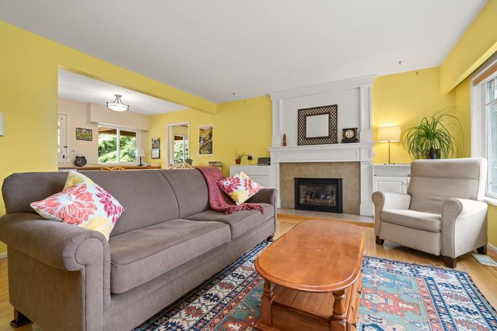 1495-merlynn-crescent-westlynn-north-vancouver-04 at 1495 Merlynn Crescent, Westlynn, North Vancouver 1495-merlynn-crescent-westlynn-north-vancouver-04 at 1495 Merlynn Crescent, Westlynn, North Vancouver
