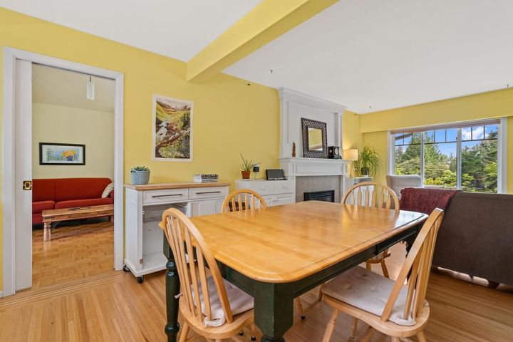 1495-merlynn-crescent-westlynn-north-vancouver-07 at 1495 Merlynn Crescent, Westlynn, North Vancouver 1495-merlynn-crescent-westlynn-north-vancouver-07 at 1495 Merlynn Crescent, Westlynn, North Vancouver
