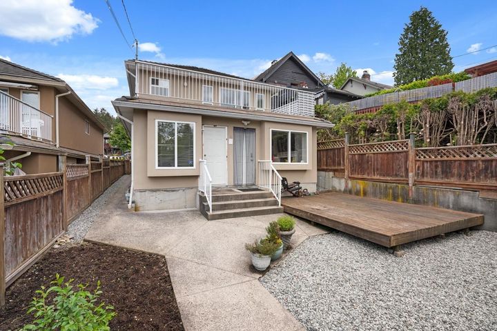 317-e-27th-street-upper-lonsdale-north-vancouver-38 at 317 E 27th Street, Upper Lonsdale, North Vancouver 317-e-27th-street-upper-lonsdale-north-vancouver-38 at 317 E 27th Street, Upper Lonsdale, North Vancouver