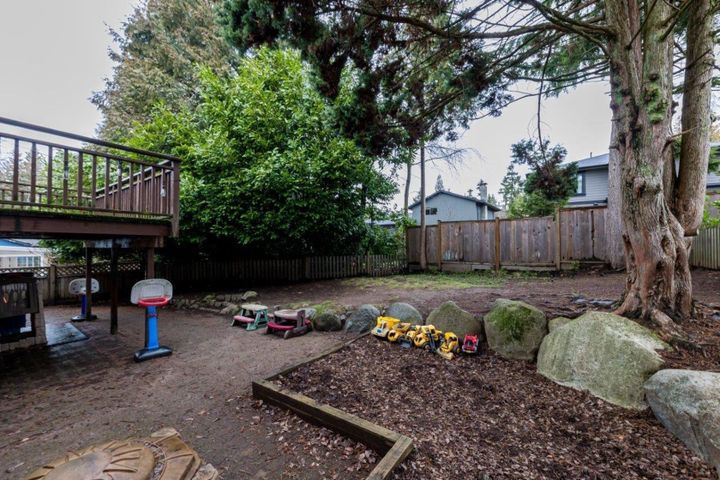 2034-kirkstone-road-lynn-valley-north-vancouver-16 at 2034 Kirkstone Road 2034-kirkstone-road-lynn-valley-north-vancouver-16 at 2034 Kirkstone Road