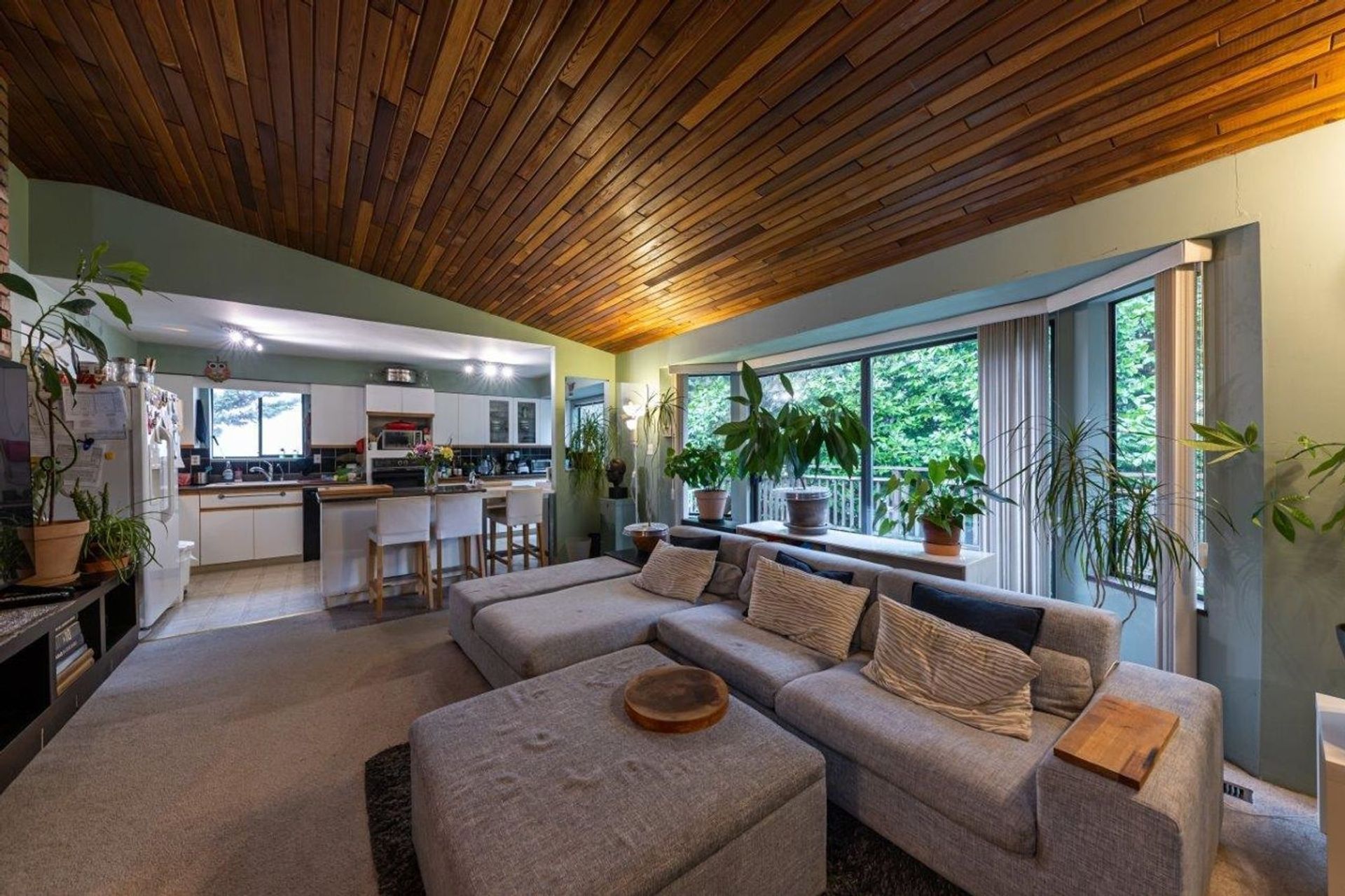 2034 Kirkstone Road  by Colin Hall - Personal Real Estate Corporation 2034 Kirkstone Road