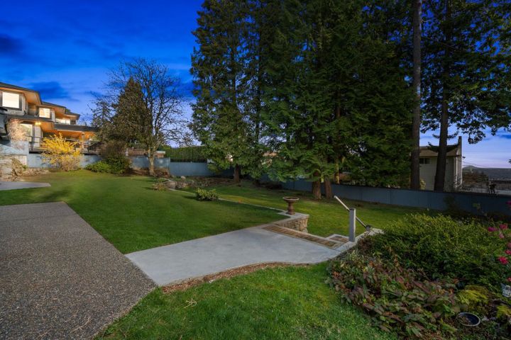 525-e-queens-road-upper-lonsdale-north-vancouver-35 at 525 E Queens Road, Upper Lonsdale, North Vancouver 525-e-queens-road-upper-lonsdale-north-vancouver-35 at 525 E Queens Road, Upper Lonsdale, North Vancouver