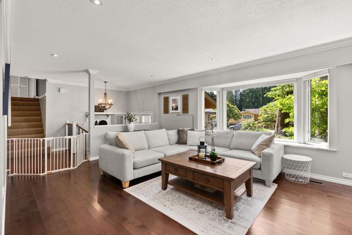 2520-boswell-avenue-blueridge-nv-north-vancouver-03 at 2520 Boswell Avenue, Blueridge NV, North Vancouver 2520-boswell-avenue-blueridge-nv-north-vancouver-03 at 2520 Boswell Avenue, Blueridge NV, North Vancouver