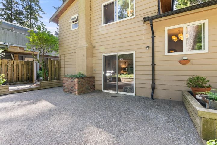 2520-boswell-avenue-blueridge-nv-north-vancouver-33 at 2520 Boswell Avenue, Blueridge NV, North Vancouver 2520-boswell-avenue-blueridge-nv-north-vancouver-33 at 2520 Boswell Avenue, Blueridge NV, North Vancouver
