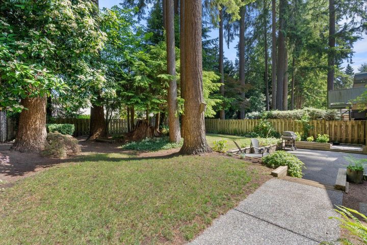2520-boswell-avenue-blueridge-nv-north-vancouver-36 at 2520 Boswell Avenue, Blueridge NV, North Vancouver 2520-boswell-avenue-blueridge-nv-north-vancouver-36 at 2520 Boswell Avenue, Blueridge NV, North Vancouver