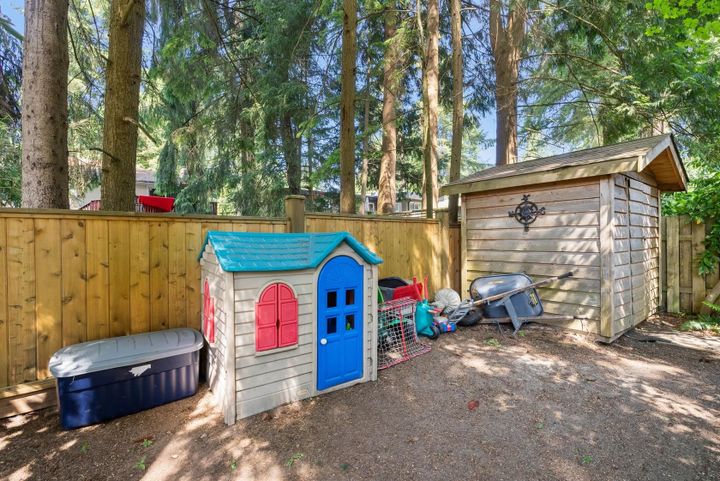 2520-boswell-avenue-blueridge-nv-north-vancouver-39 at 2520 Boswell Avenue, Blueridge NV, North Vancouver 2520-boswell-avenue-blueridge-nv-north-vancouver-39 at 2520 Boswell Avenue, Blueridge NV, North Vancouver