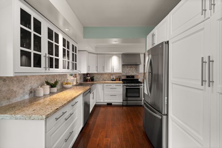 592-fairway-dr-north-vancouver-21 at 592 Fairway Drive, Dollarton, North Vancouver 592-fairway-dr-north-vancouver-21 at 592 Fairway Drive, Dollarton, North Vancouver