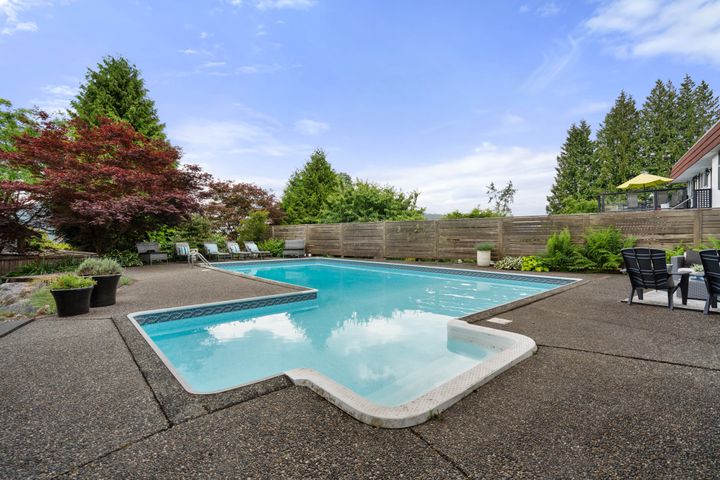 592-fairway-dr-north-vancouver-58 at 592 Fairway Drive, Dollarton, North Vancouver 592-fairway-dr-north-vancouver-58 at 592 Fairway Drive, Dollarton, North Vancouver