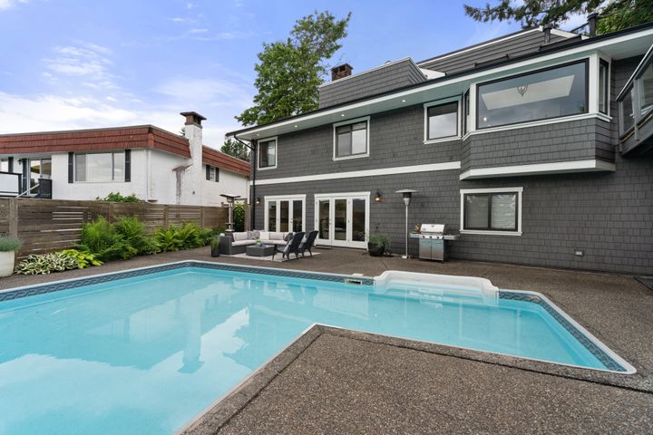 592-fairway-dr-north-vancouver-64 at 592 Fairway Drive, Dollarton, North Vancouver 592-fairway-dr-north-vancouver-64 at 592 Fairway Drive, Dollarton, North Vancouver