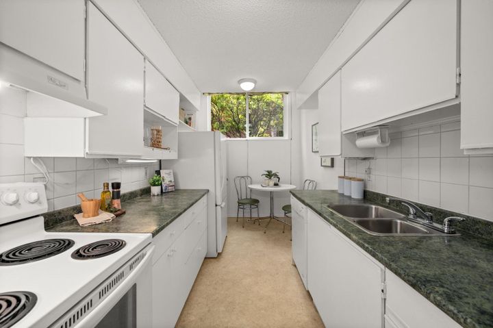 518-cardiff-way-college-park-pm-port-moody-16 at 518 Cardiff Way, College Park PM, Port Moody 518-cardiff-way-college-park-pm-port-moody-16 at 518 Cardiff Way, College Park PM, Port Moody