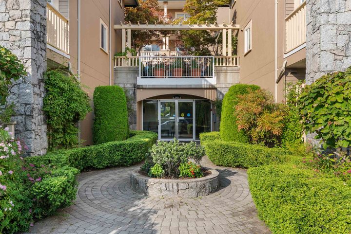 288-e-6th-street-lower-lonsdale-north-vancouver-03 at 312 - 288 E 6th Street, Lower Lonsdale, North Vancouver